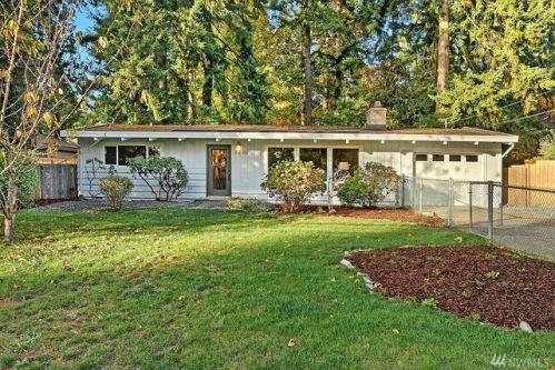 8226 145th St, Bothell, WA 98028-8301
