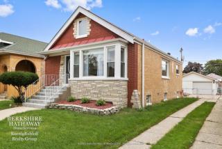 3541 Elmwood Ave, Forest View, IL 60402-3841