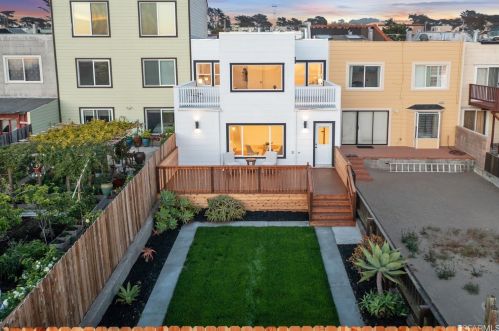 1767 40th Ave, San Francisco CA  94122-4039 exterior