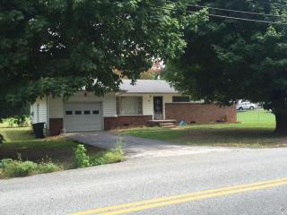 115 Gadd Rd, Chattanooga, TN 37415-1835