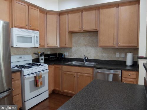 78 Sundance Dr, Trenton NJ 08619-3968 exterior