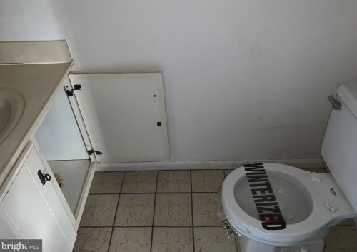 2004 Aventurine Way, Silver Spring MD 20904-5253 exterior