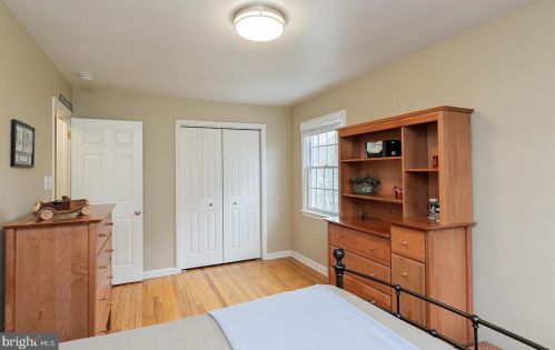 2006 Rachael Dr, Lancaster PA  17601-3655 exterior