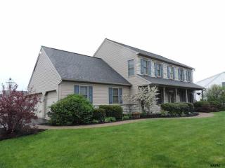2320 Addison Ct, York, PA 17404-9077