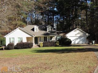 153 Oakdale Rd, Griffin, GA 30224-5126