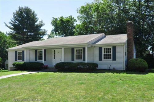21 Musket Rd, Lincoln, RI 02865-3414