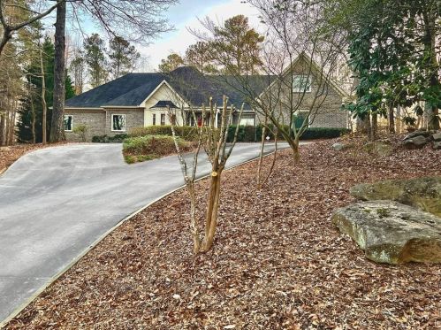 2781 Gardenwood Ct, Lilburn, GA 30047-4785