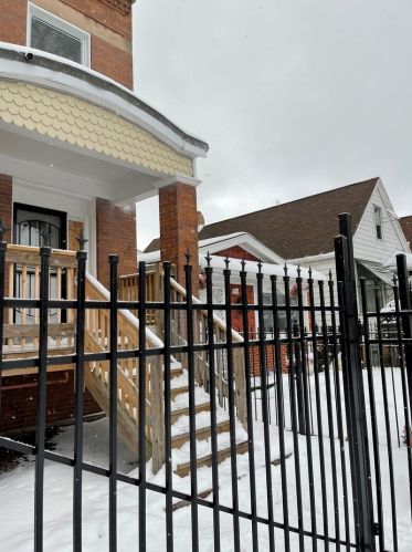 6224 Throop St, Chicago, IL 60636-1829