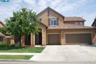 2712 Tyler Ave, Visalia, CA 93291-8046