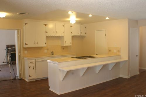 4916 Glorietta Ln, Riverside, CA 92504-1316