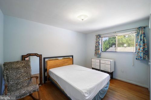 811 Malibu Dr, Silver Spring MD 20901-3648 exterior