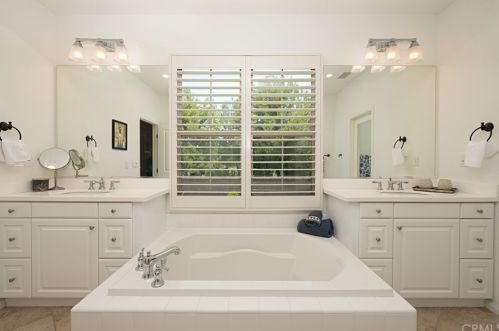 57 Crestwick, Irvine CA  92620-7306 exterior