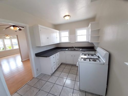 525 East St, Anaheim CA  92805-4835 exterior