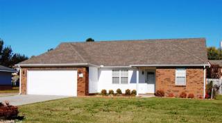 803 Baywood Dr, Paragould, AR 72450-5588