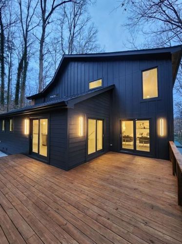 8305 Ison Rd, Atlanta GA  30350-3129 exterior