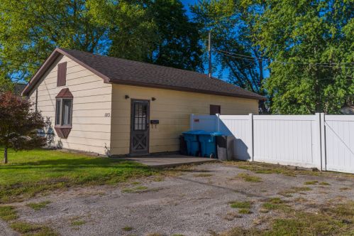 828 Washington St, Swygert IL  61764-2138 exterior