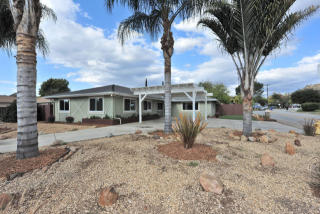 2901 Laurashawn Ln, Escondido, CA 92026-8524