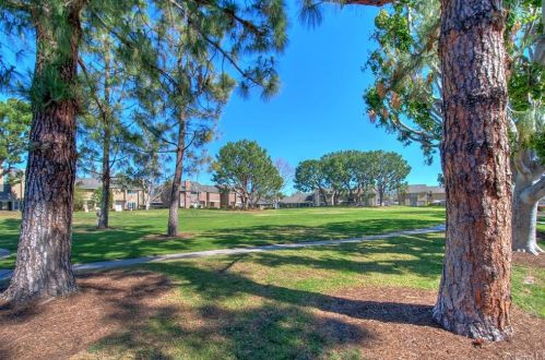 5 Helena, Irvine CA  92604-1921 exterior