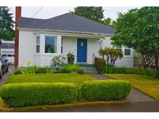 8016 Oregon St, Portland, OR 97213-6947