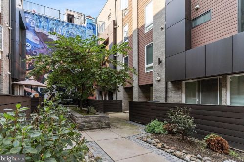 721 12th St, Philadelphia PA 19147 exterior