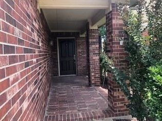 5929 Kristen Dr, Fort Worth TX  76131-1613 exterior