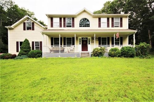 8 Dexter Rock Rd, Lincoln, RI 02865-1420