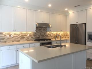 215 Rodeo, Irvine CA  92602 exterior