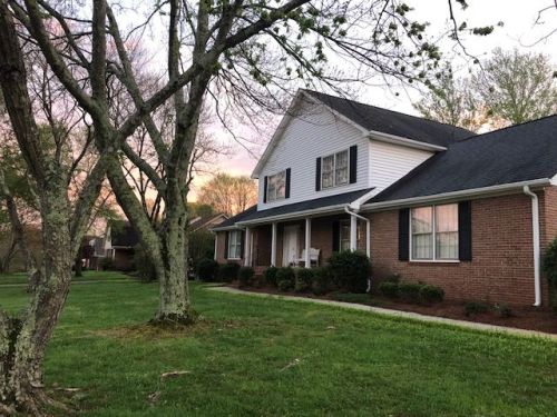 110 Foxcroft Rd, Greenville, SC 29615-3714