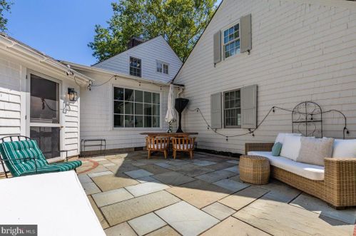 7 Armour Rd, Princeton NJ  08540-3003 exterior