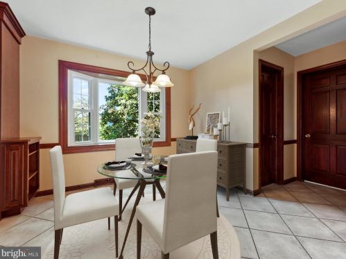 355 Richland Dr, Lancaster PA  17601-3631 exterior