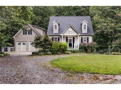 4044 Sutton Rd, Gainesville, GA 30506-3200