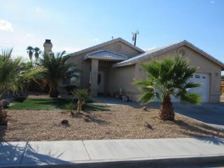 1411 Sims St, Ridgecrest, CA 93555-8825
