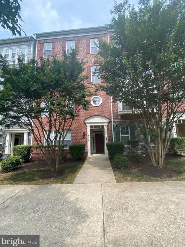 4108 Potomac Highlands Cir, Triangle, VA 22172-1775