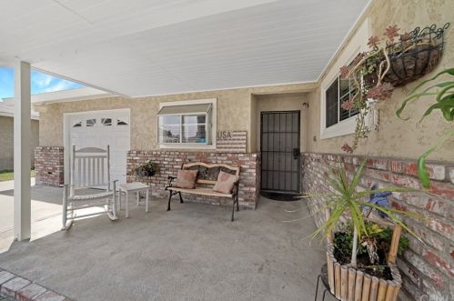 218 Wilken Way, Anaheim CA  92802-4841 exterior