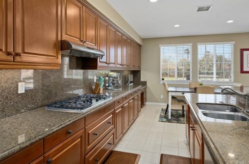 16093 Sierra Heights Dr, Riverside CA  92503-8449 exterior