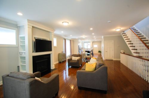 2612 Hessing St, River Grove, IL 60171-1730