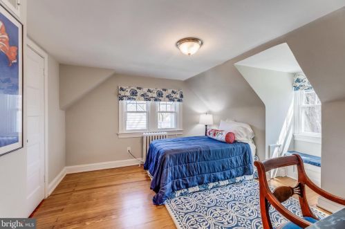 2009 Grace Church Rd, Silver Spring MD 20910-2116 exterior