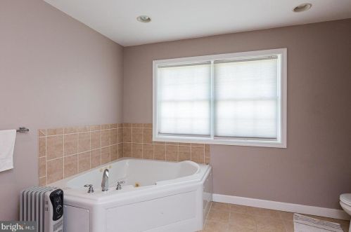 2355 View Rd, Lancaster PA  17602-1844 exterior