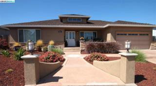 8351 Vomac Rd, Pleasanton, CA 94568-1445