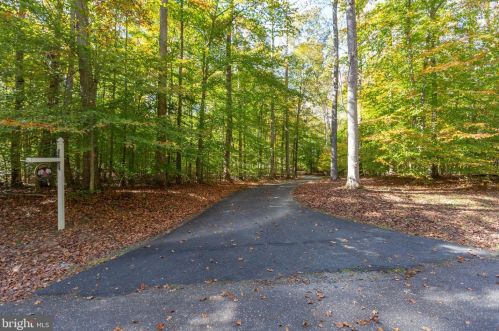 10700 Whispering Way, Fredericksburg, VA 22407-7356