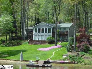 376 Hillside Dr, Inman, SC 29349-9699