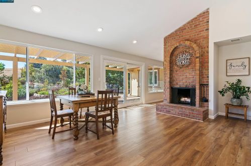 905 Meadowvale Ct, Pacheco, CA 94553-4736