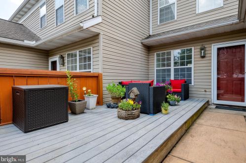 136 Pinnacle Point Dr, Lancaster PA  17601-1771 exterior