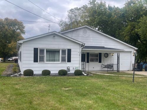 645 Billings Dr, Springfield, OH 45505-2920