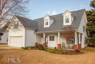 5015 Victoria Park Dr, Loganville, GA 30052-3039