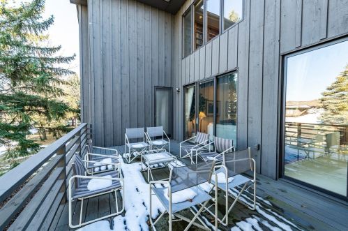 902 Highview Cir, Saint Paul MN  55118-3687 exterior