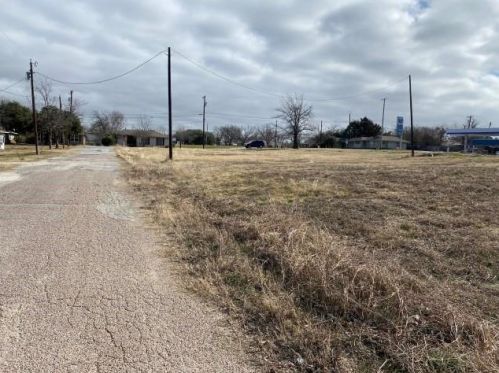 609 Mulberry Ln, Vaughan, TX 76645-2532
