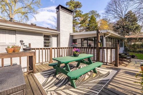 436 Concord Rd, Smyrna GA  30082-3225 exterior