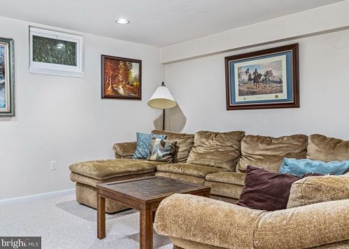 7620 Bertito Ln, Springfield VA  22153-1601 exterior