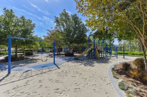 15 Tall Oak, Irvine CA  92603-4213 exterior